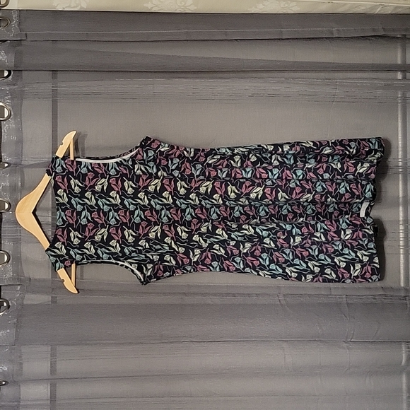 Floral dress - Picture 2 of 4